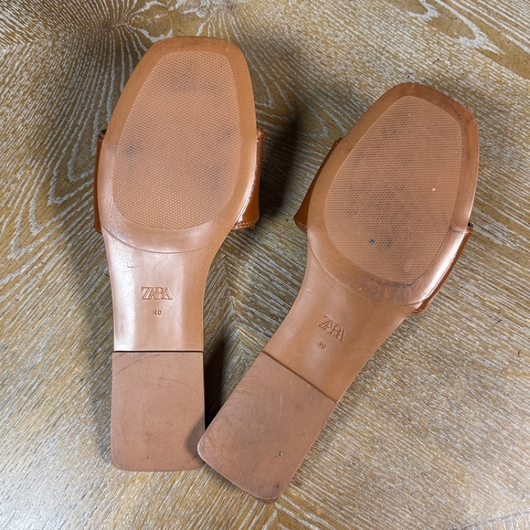 ZARA Brown Slides with Gold Chain Detail 40 - Picture 11 of 12